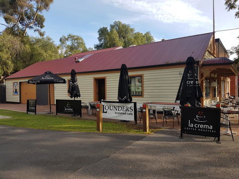 Adelaide Style Accommodation-Close To City-North Adelaide-3 Bdrm- FREE Parking - Perths Hotel 44