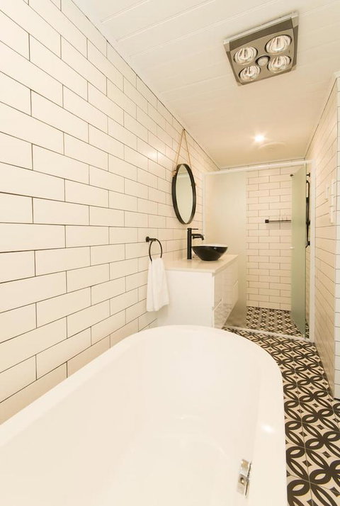 The Manor Basket Range - Perths Hotel 1