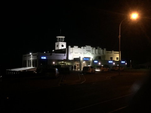Adelaide - Semaphore Beach Front - Perths Hotel 22