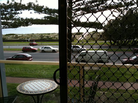 Adelaide - Semaphore Beach Front - Perths Hotel 9