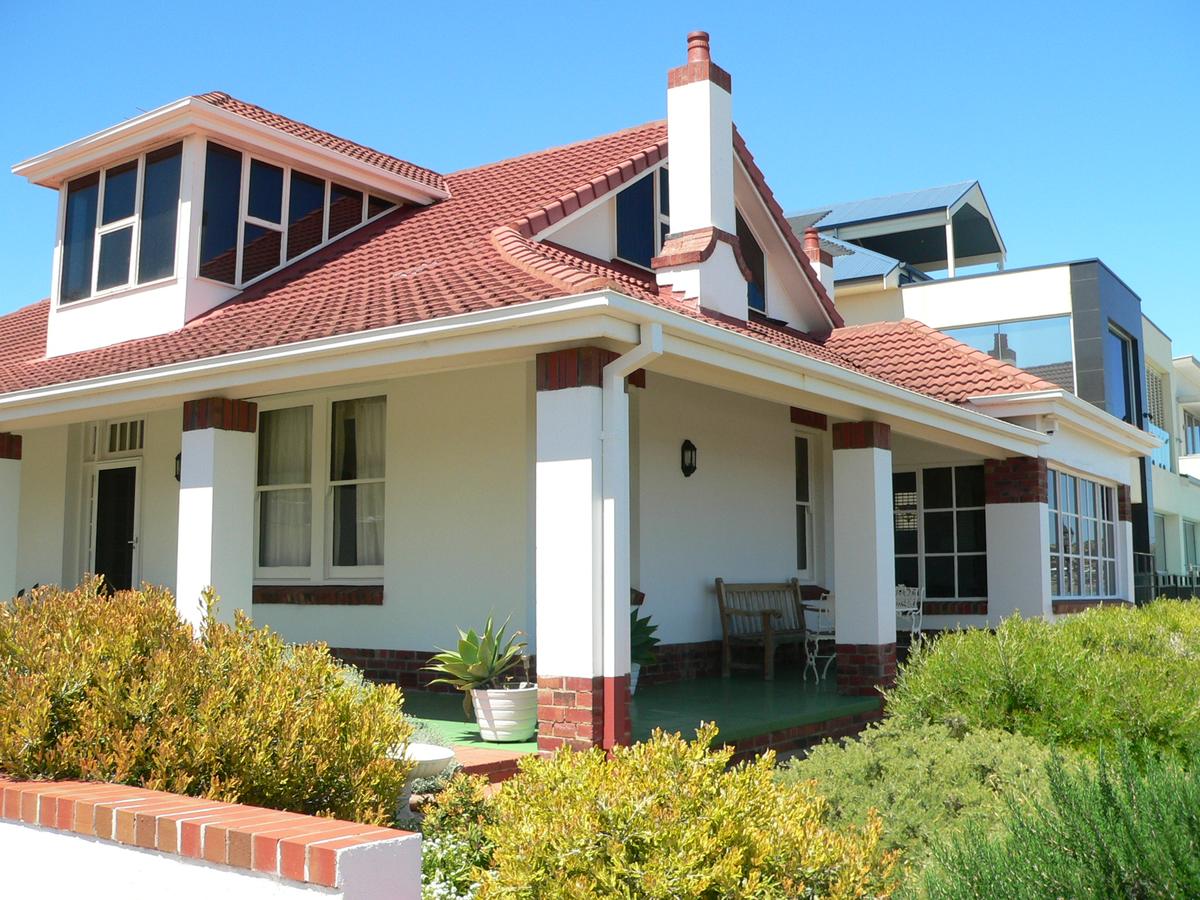 Dover Gardens SA Perths Hotel