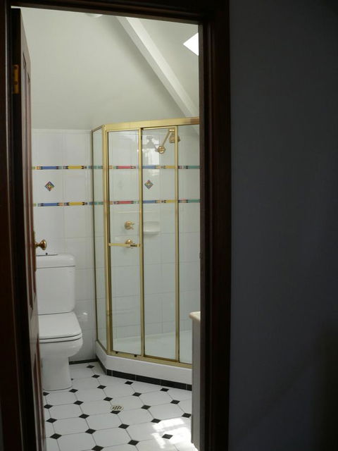 Brighton Beach House - Perths Hotel 10
