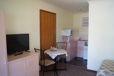 Milang Lakes Motel - Perths Hotel 11