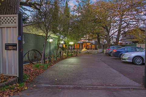 Hahndorf House B&B - Perths Hotel 14