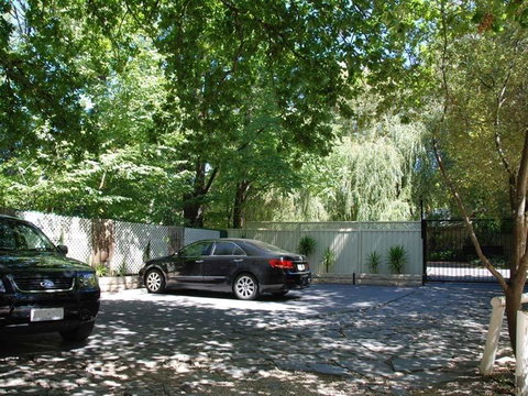 Hahndorf House B&B - Perths Hotel 40