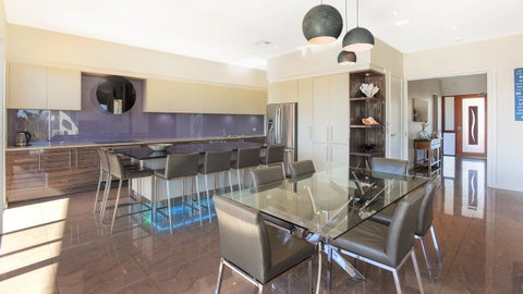 Lavina Luxury Beach House - Perths Hotel 38