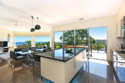 Lavina Luxury Beach House - Perths Hotel 8