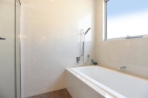 Lavina Luxury Beach House - Perths Hotel 28