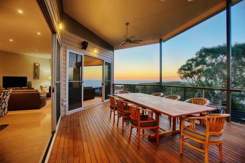 Lavina Luxury Beach House - Perths Hotel 12
