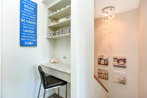 Lavina Luxury Beach House - Perths Hotel 22