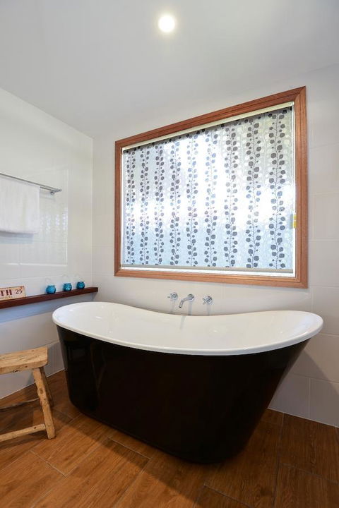 Trafalgar Premium Vintage Suites - Perths Hotel 2