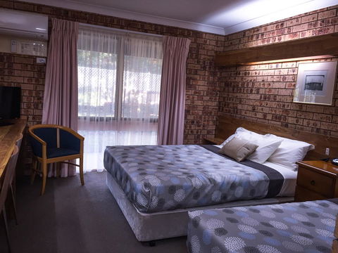 Ten Dollar Town Motel - Perths Hotel 5