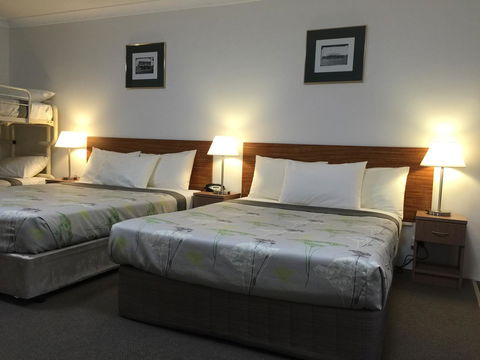 Ten Dollar Town Motel - Perths Hotel 7