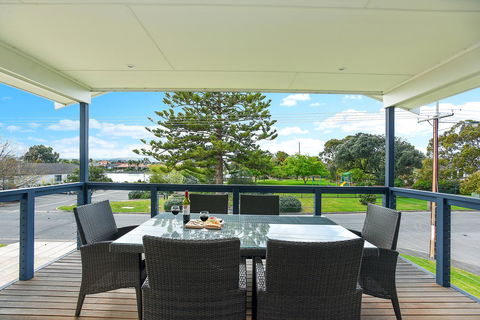 'Hope House' - Encounter Bay - Perths Hotel 24
