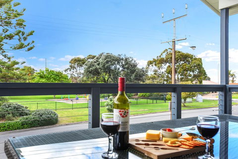 'Hope House' - Encounter Bay - Perths Hotel 1