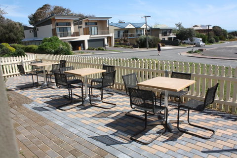 Maslin Beach House - Perths Hotel 4
