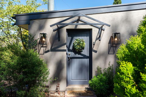 Adelaide Hills Retreats - Perths Hotel 28
