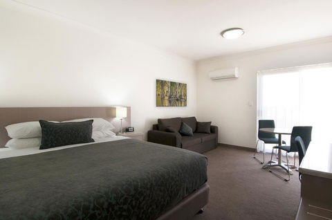 Loxton Community Hotel Motel - Perths Hotel 14