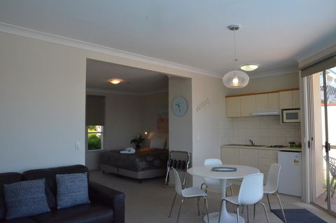 The Bluff Resort Apartments - Perths Hotel 24