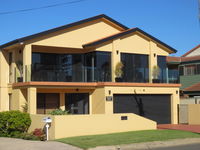Book Shellharbour Accommodation Vacations Perths Hotel Perths Hotel