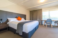 Book Hackham Accommodation Vacations Perths Hotel Perths Hotel