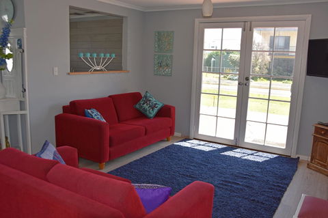 Beach Life Retreat - Perths Hotel 2