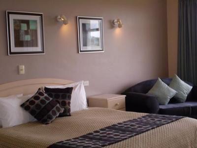Lakeview Motel And Apartments - Perths Hotel 32