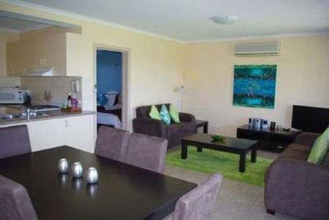 Lakeview Motel And Apartments - Perths Hotel 30