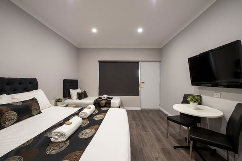 City Centre Motel Hotel - Perths Hotel 0