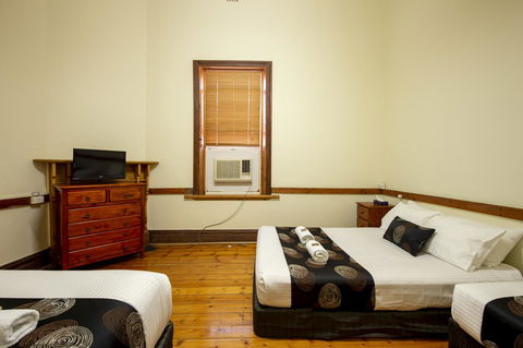 City Centre Motel Hotel - Perths Hotel 1