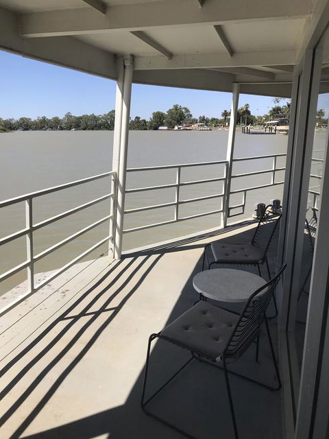 Murray River Queen - Perths Hotel 6