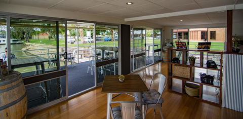 Murray River Queen - Perths Hotel 29