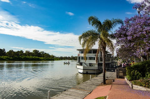 Murray River Queen - Perths Hotel 14