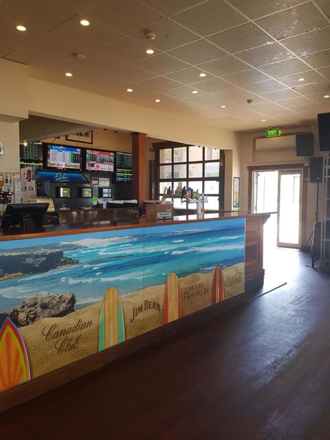 Pier Hotel Port Lincoln - Perths Hotel 2