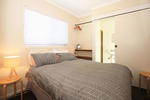 Culburra Beachhouse - Perths Hotel 24