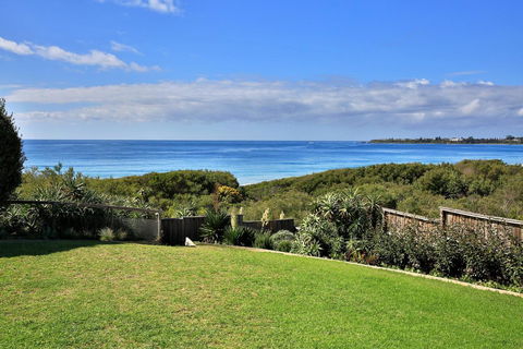 Culburra Beachhouse - Perths Hotel 17