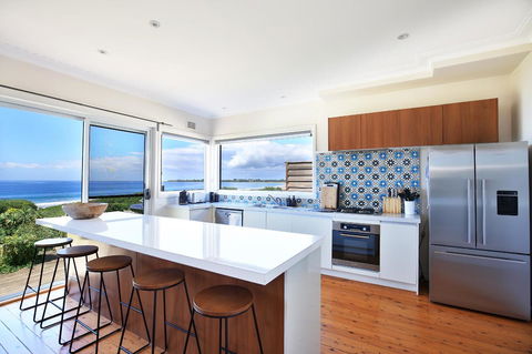 Culburra Beachhouse - Perths Hotel 1