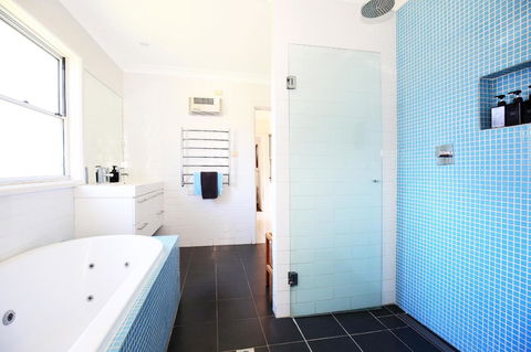 Culburra Beachhouse - Perths Hotel 22