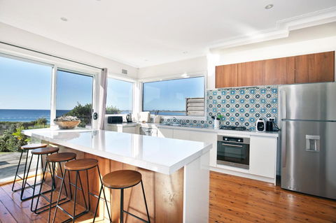 Culburra Beachhouse - Perths Hotel 14
