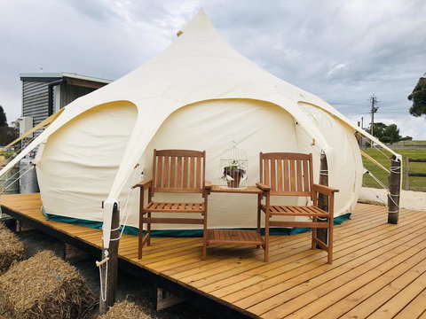 Bukirk Glamping & Fancy Coops - Perths Hotel 0