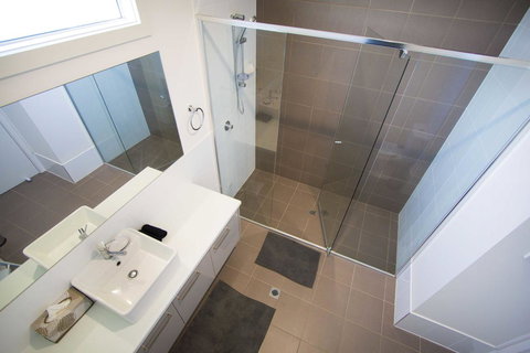 Villa Serra - Perths Hotel 7