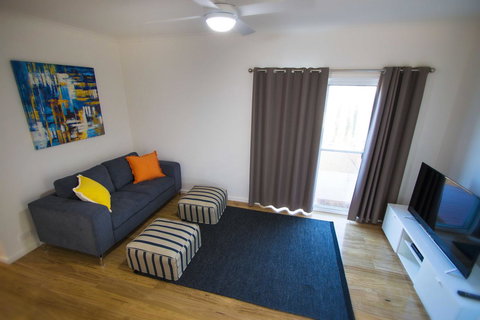 Villa Serra - Perths Hotel 4