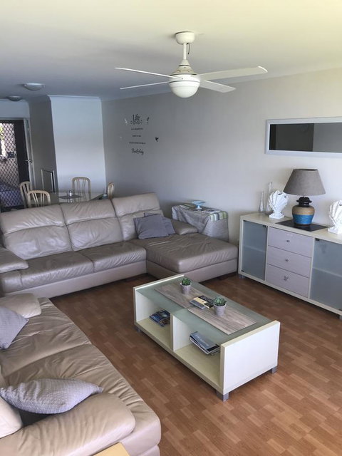 Lakeside - Perths Hotel 3