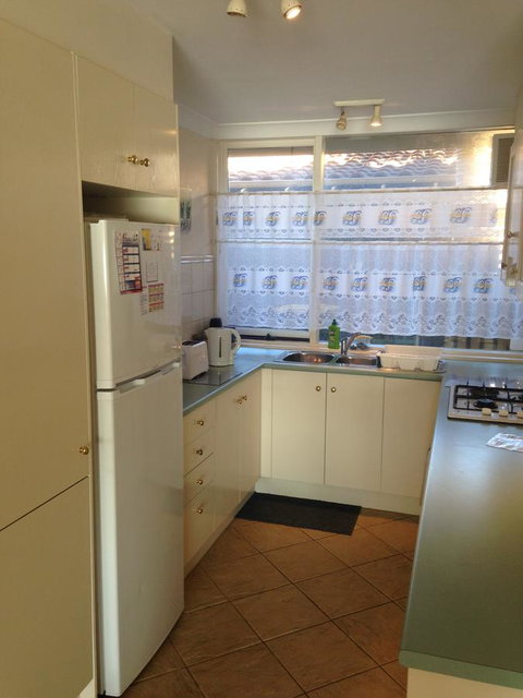 Lakeside - Perths Hotel 10