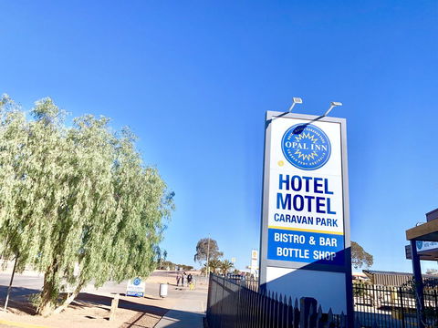 Opal Inn Hotel, Motel, Caravan Park - Perths Hotel 38
