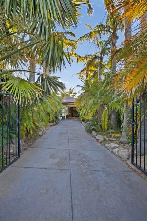 The Palms - Perths Hotel 6