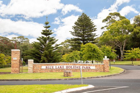 Blue Lake Holiday Park - Perths Hotel 0