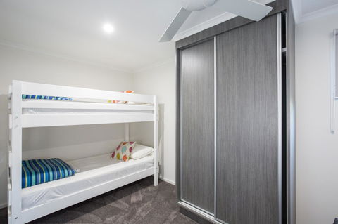 Blue Lake Holiday Park - Perths Hotel 28