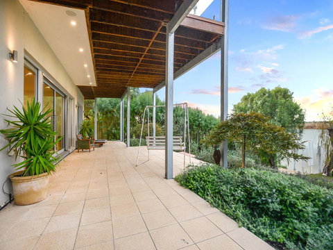 Muse On The Murray - Perths Hotel 31