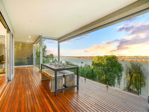 Muse On The Murray - Perths Hotel 28